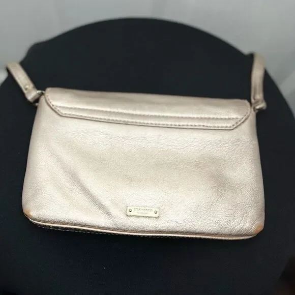 Kate Spade Leather Metallic purse​​​ - Picture 3 of 16